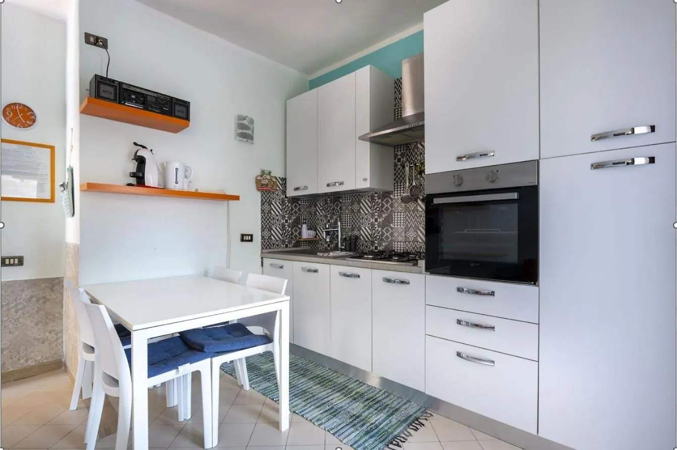 شقة Casa Vacanze L'Aquilone - Casa Sulla Spiaggia - Baia Di Porto Rafael بالاو